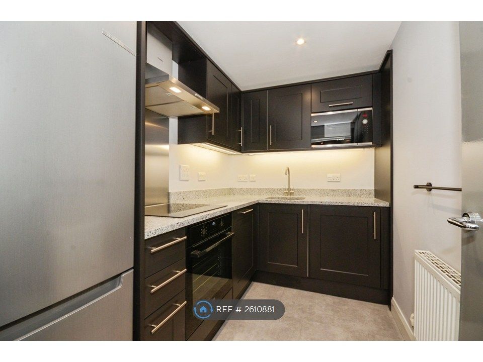 Property photo 3 of 15 Kitchen
