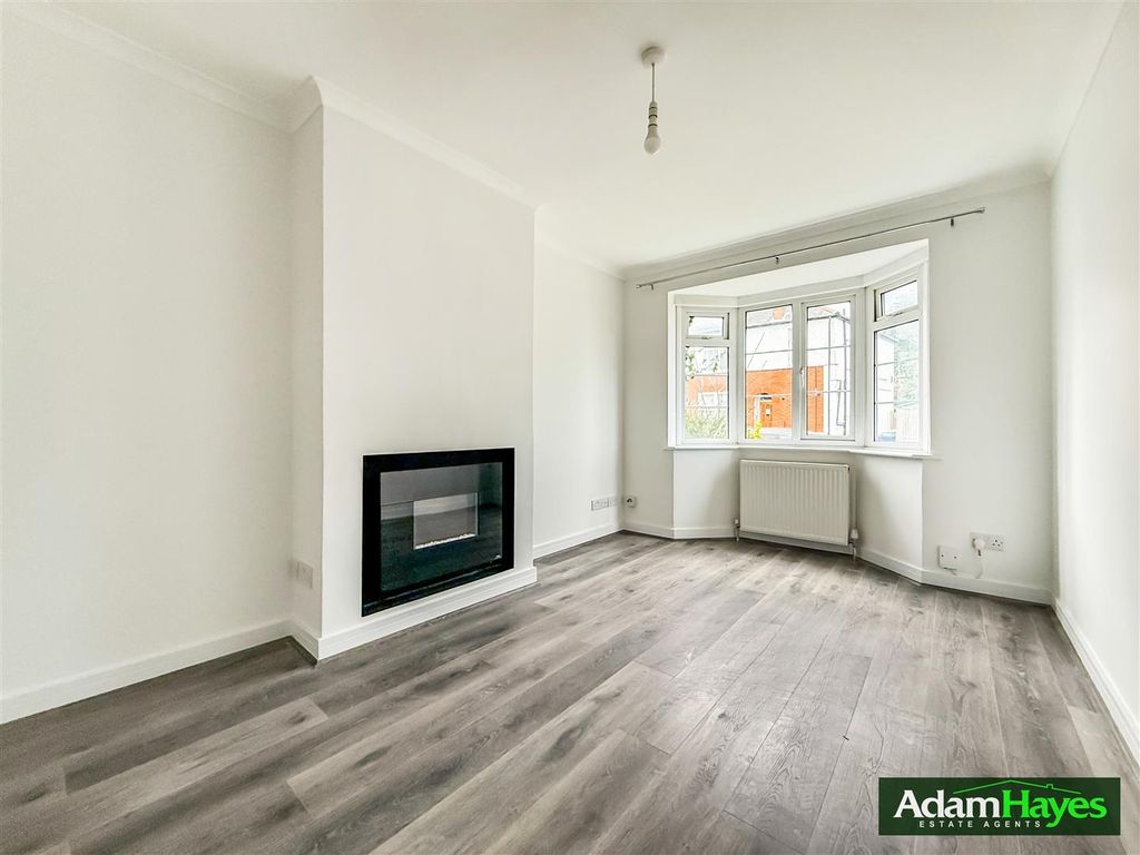 Property photo 1 of 9 Tmeqpdcfr0A9B0Hele3Ugw.Jpg