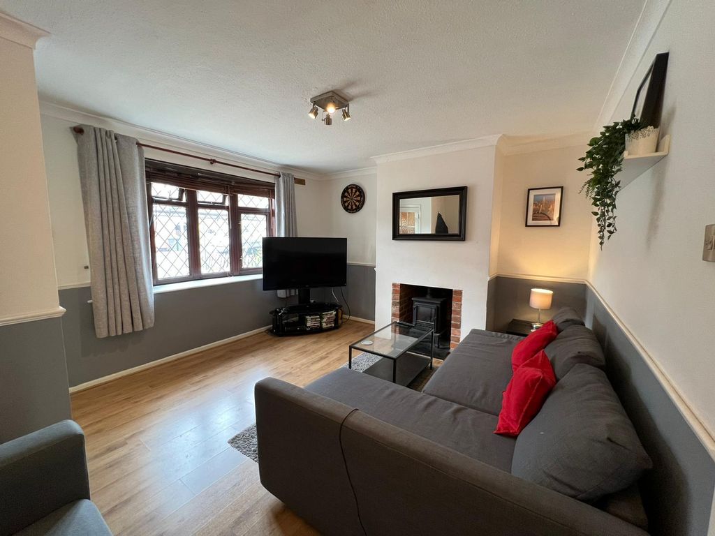 Property photo 3 of 7