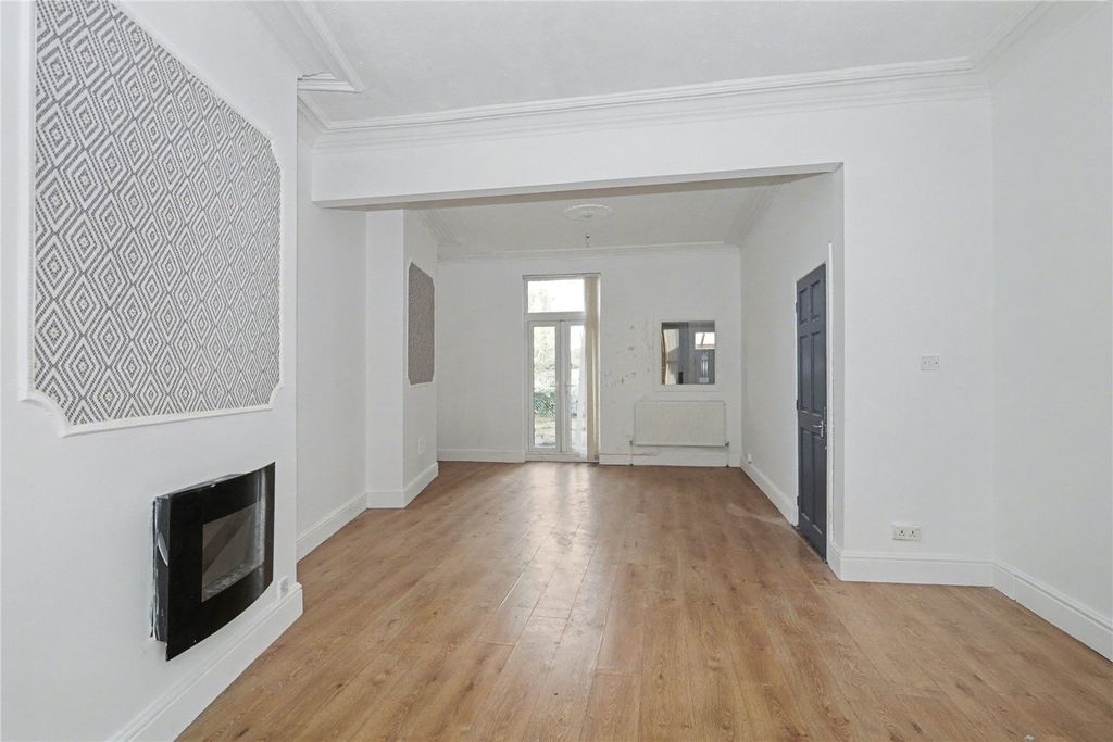 Property photo 3 of 10 Picture No. 03