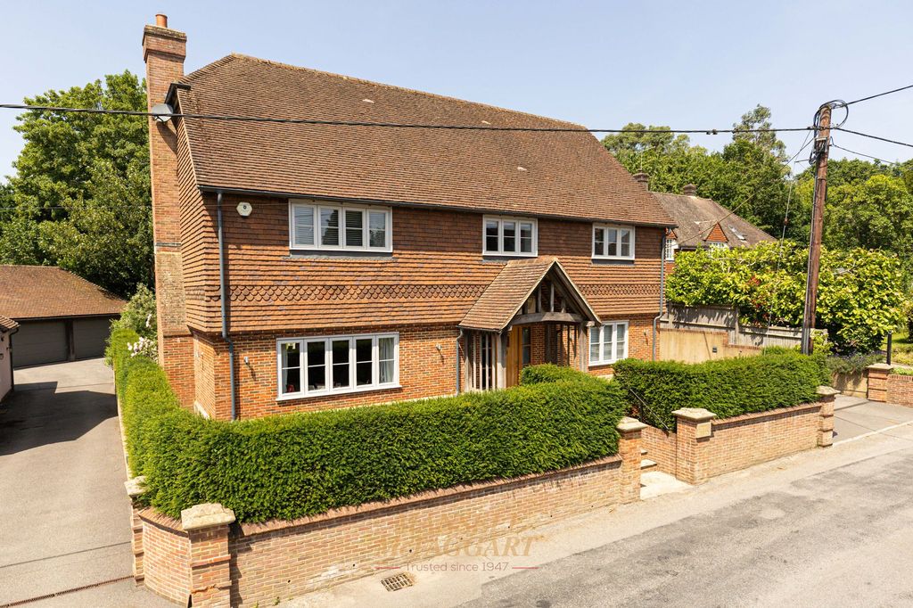 Property photo 1 of 39
