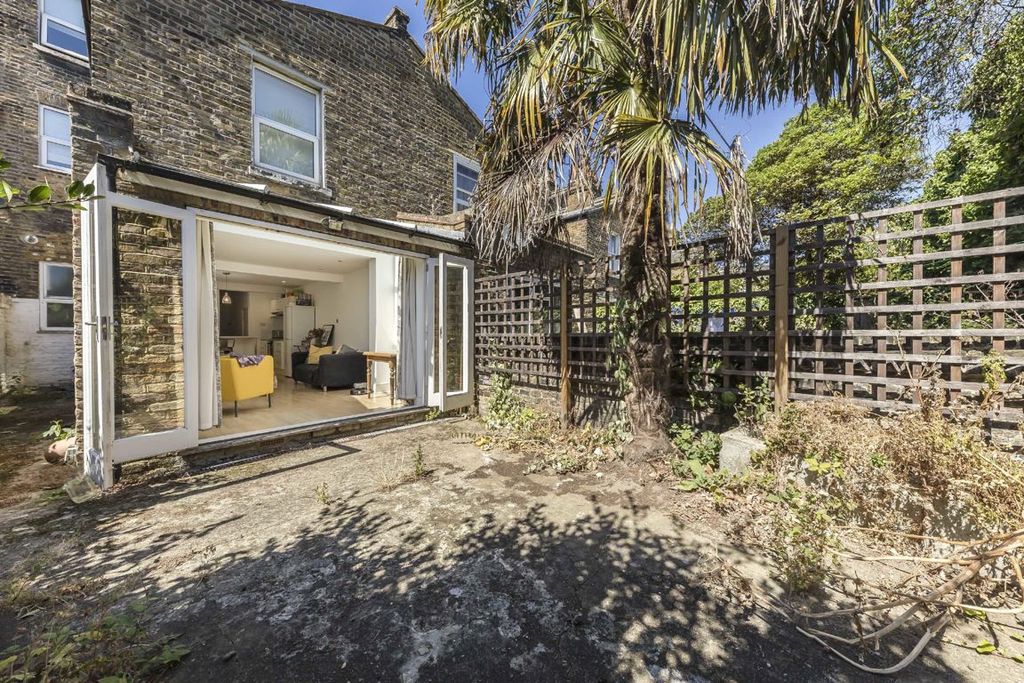 Property photo 3 of 9