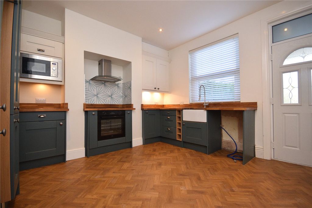 Property photo 3 of 12 Picture No. 06