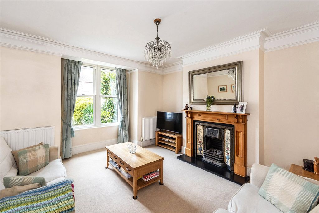 Property photo 2 of 19 Picture No. 04