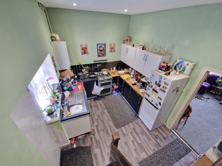 Property photo 3 of 9