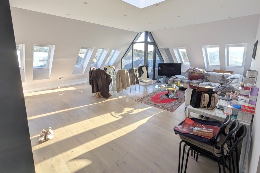 Property photo 2 of 9