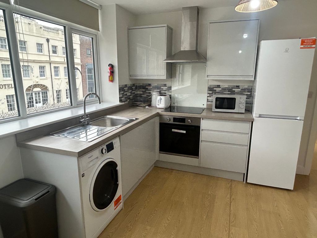 Property photo 3 of 5