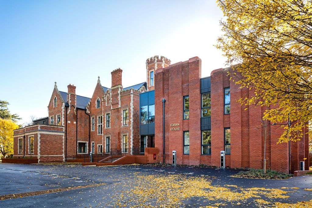 Property photo 1 of 7