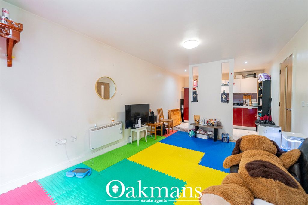 Property photo 3 of 18 Picture No. 04