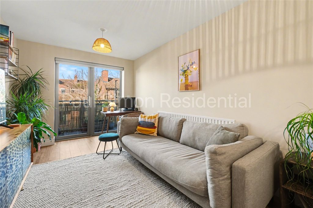 Property photo 2 of 13 Picture No. 11