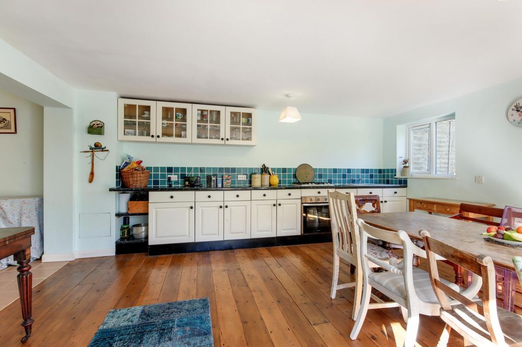 Property photo 3 of 15 Image