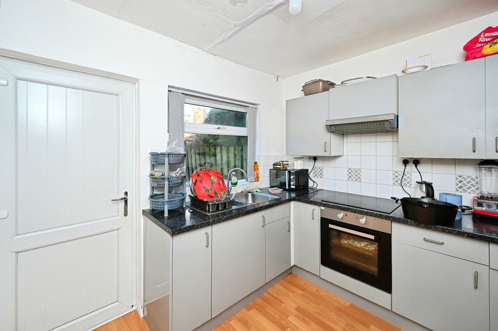 Property photo 3 of 17 Pbox-Img.Jpg