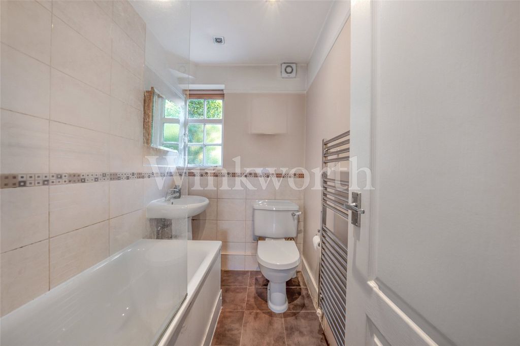 Property photo 3 of 11 Picture No. 08