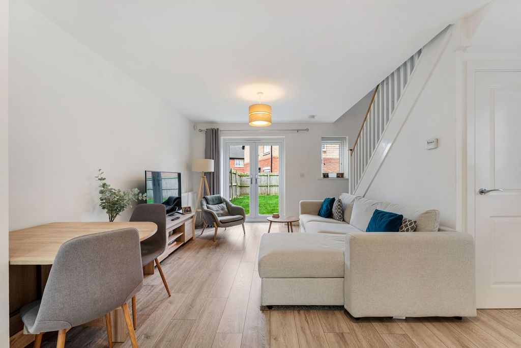 Property photo 3 of 17