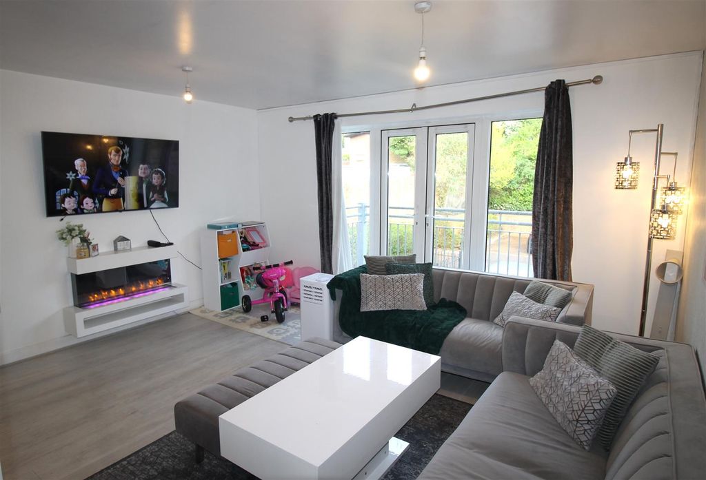 Property photo 2 of 8 Img_0440.Jpg