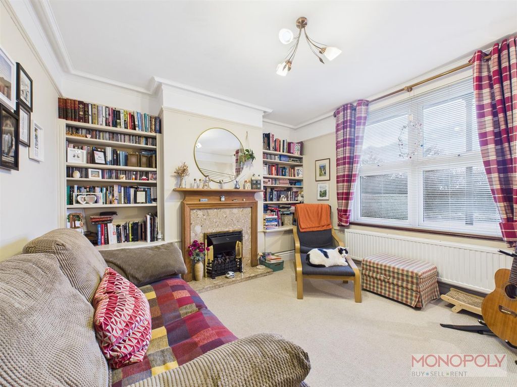 Property photo 2 of 25 Cam04439G0-Pr0200-Still012.Jpg