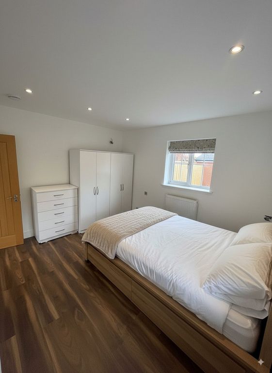 Property photo 1 of 4