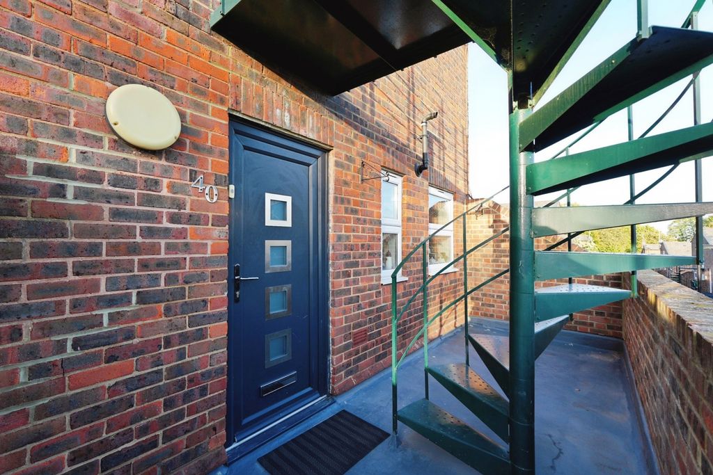 Property photo 1 of 19 Pbox-Img.Jpg