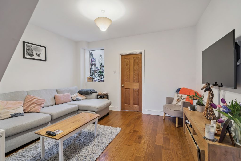 Property photo 2 of 11