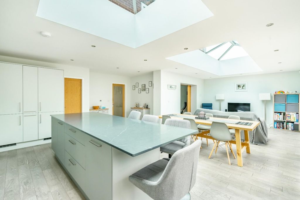Property photo 3 of 25 15Lwp-3.Jpg