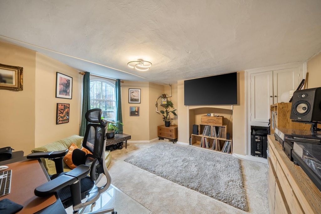 Additional image 15 of 4 bed town house for salePierremont Crescent, Darlington DL3
