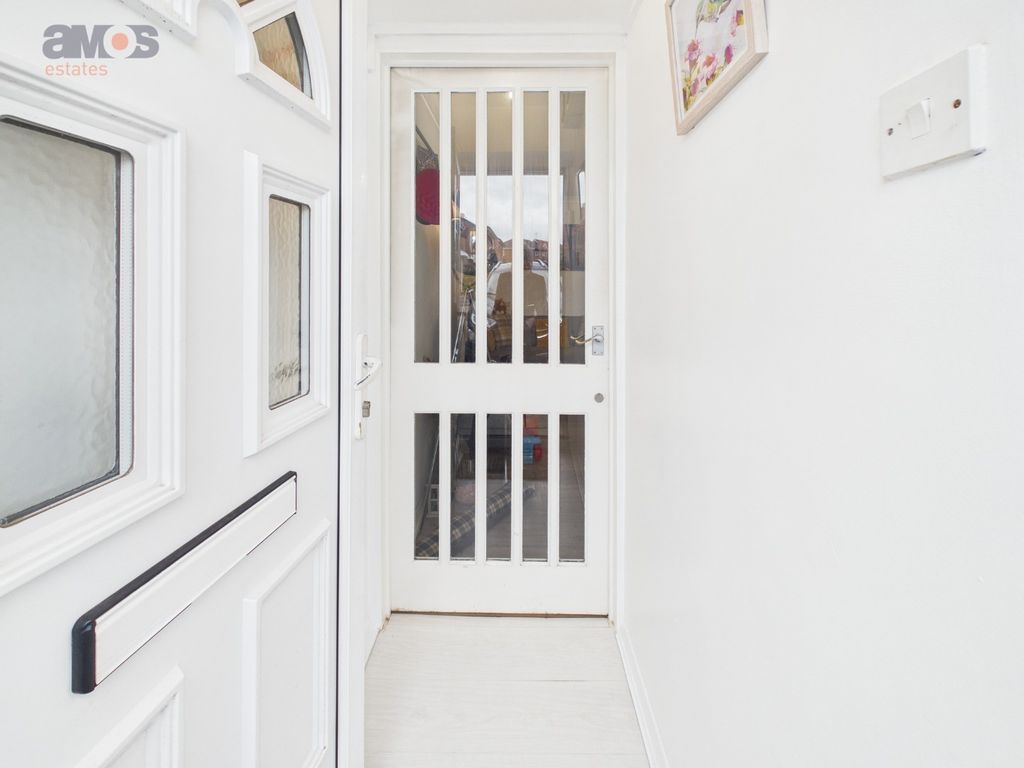 Property photo 3 of 16 4973095