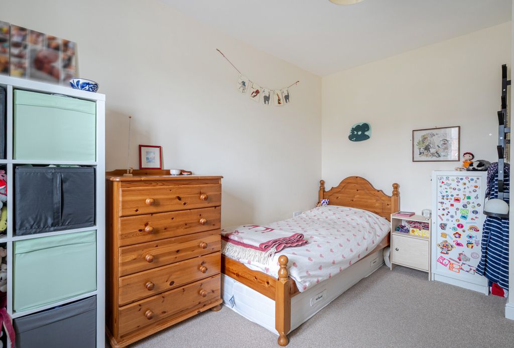 Property photo 2 of 16 1432170-9-69c1520...