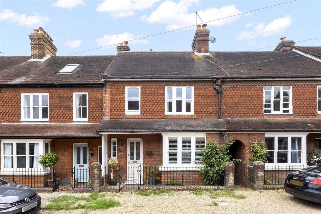 Property photo 1 of 15 Ledbury Road