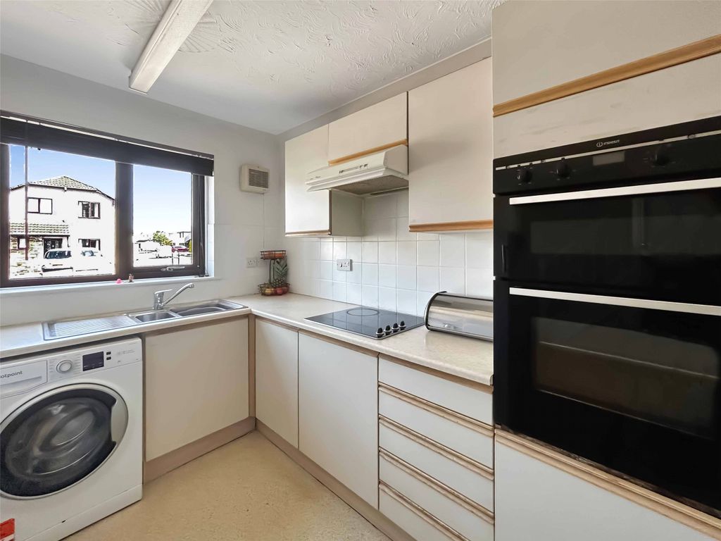 Property photo 2 of 10 Picture No. 04