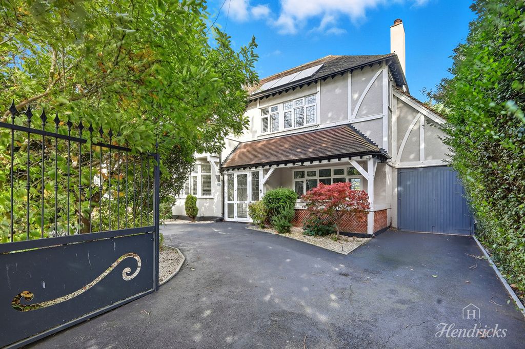 Property photo 1 of 48