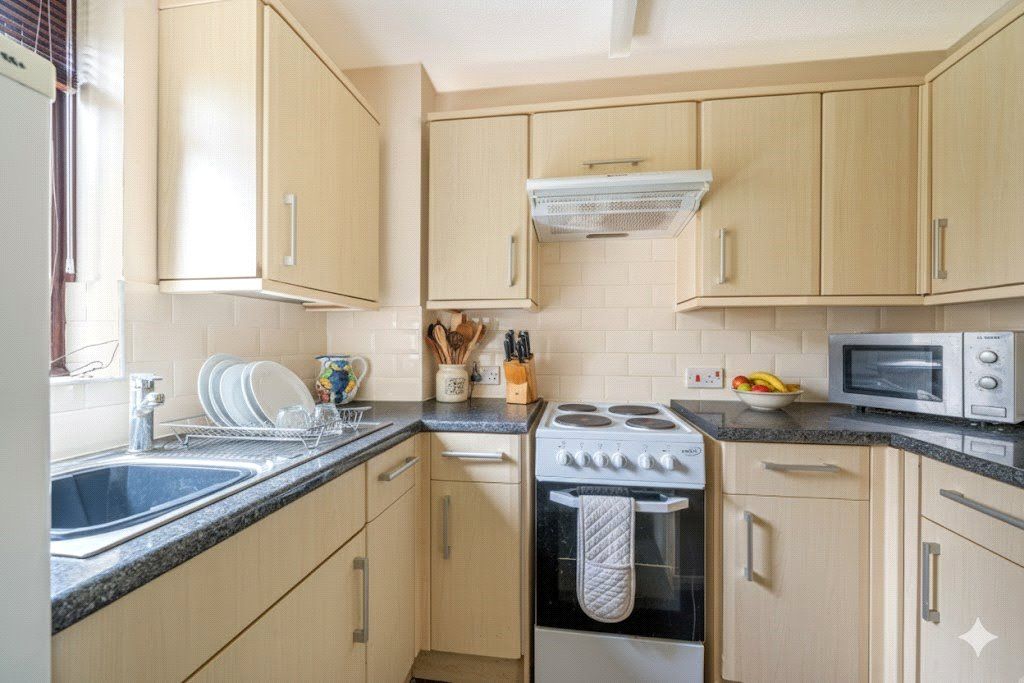 Property photo 3 of 6 Picture No. 16