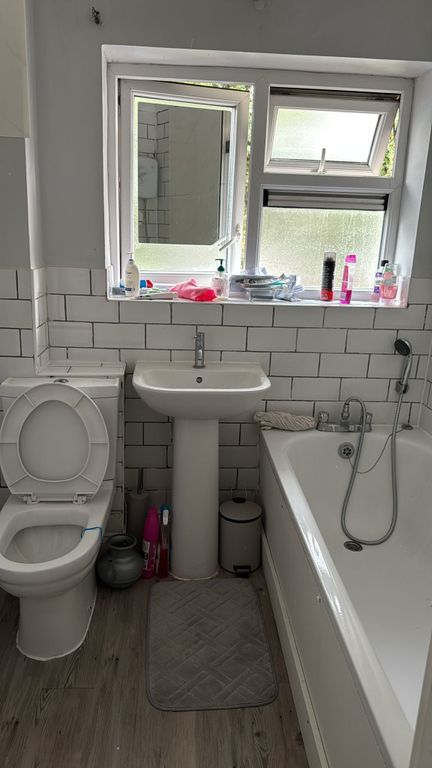 Property photo 2 of 4