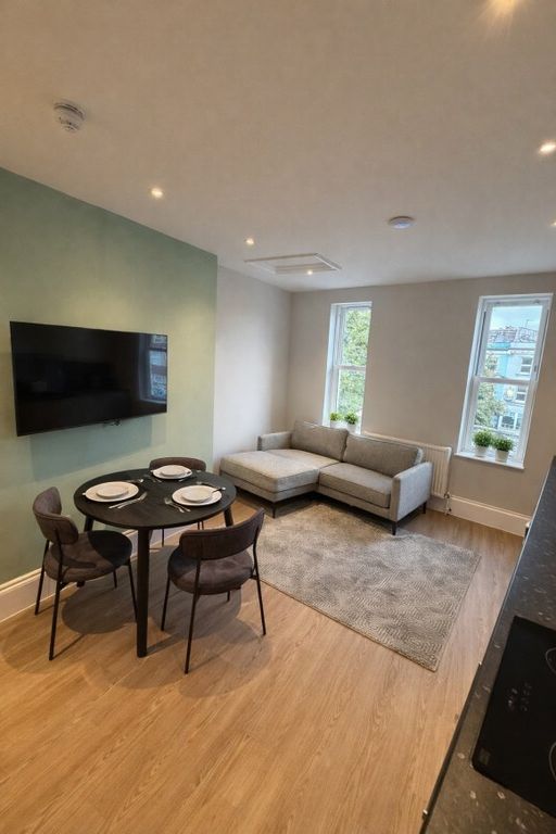 Property photo 1 of 14 9669502.Png