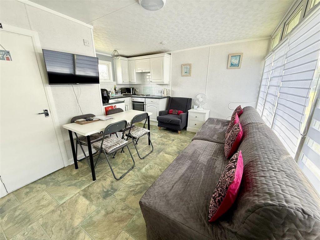 Property photo 2 of 10 Open Plan Living Area
