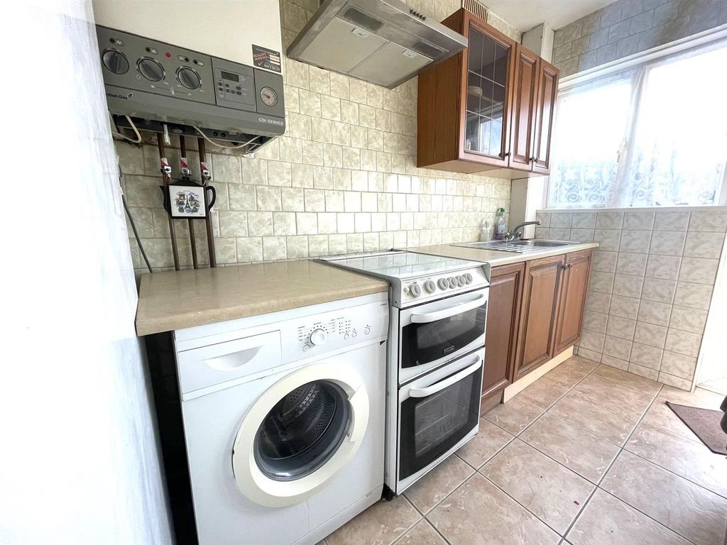 Property photo 1 of 9 E8149F81-E6ce-4A48-A0Be-Ac9Acaf4Bc65.Jpg