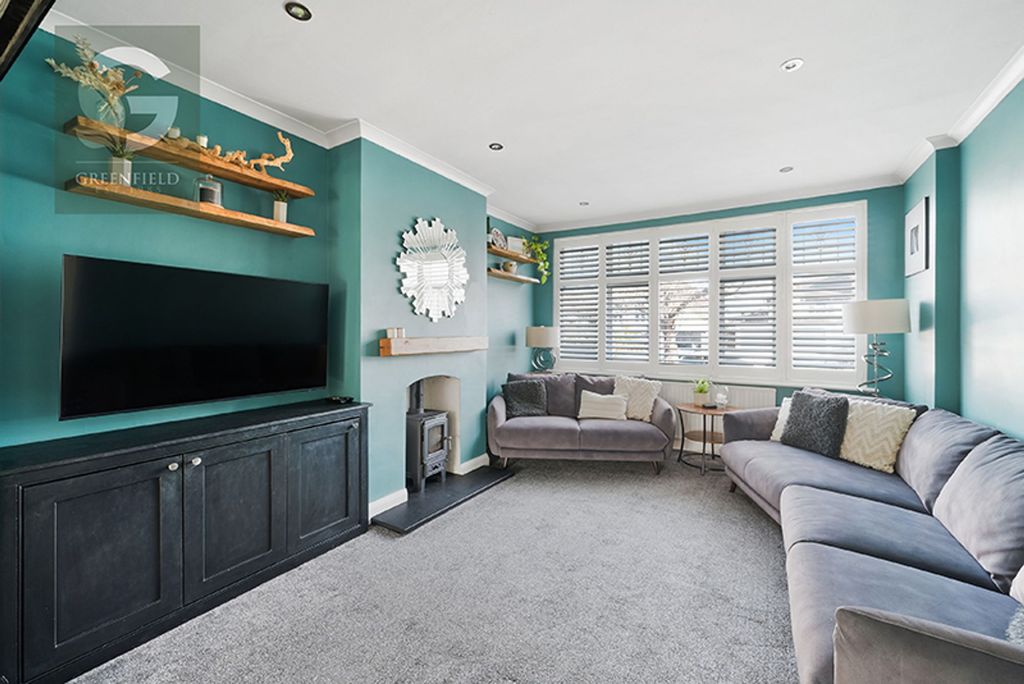 Property photo 2 of 15