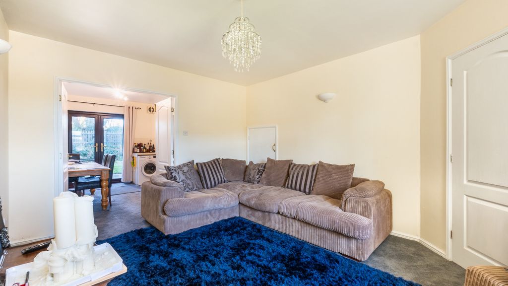 Property photo 3 of 15