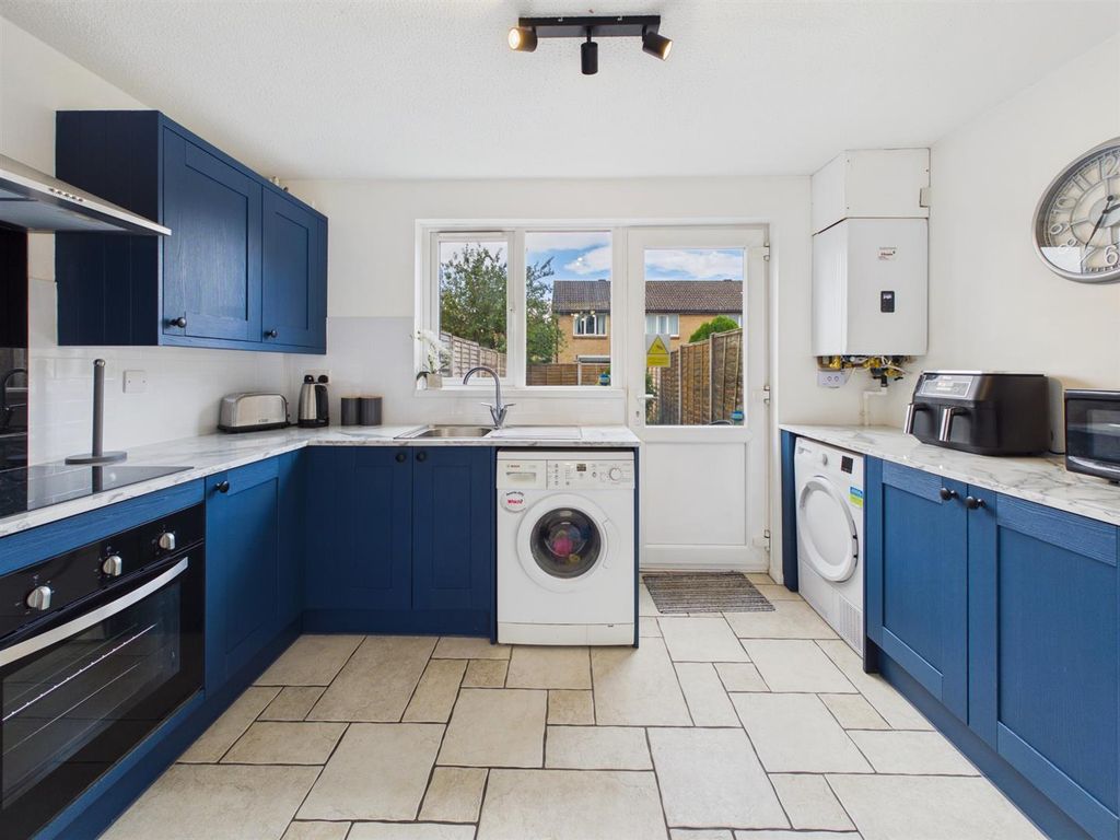 Property photo 2 of 13