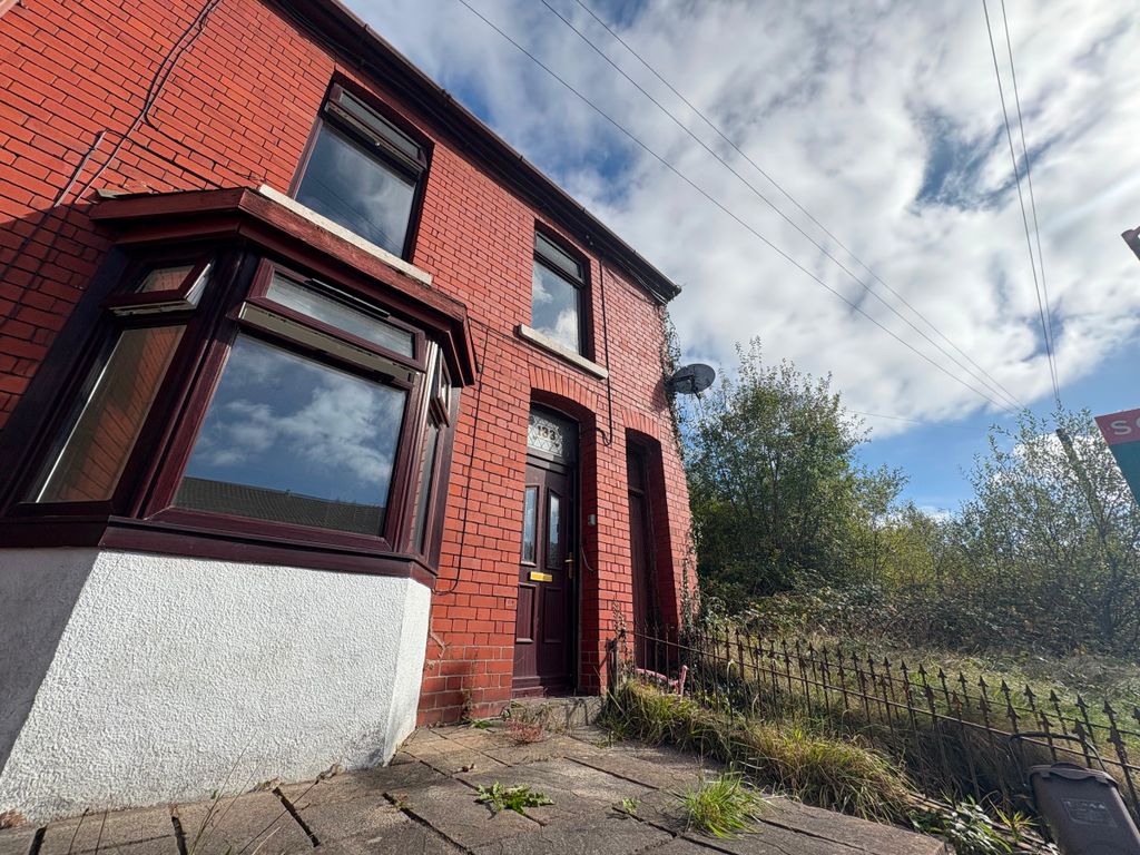 Property photo 3 of 28