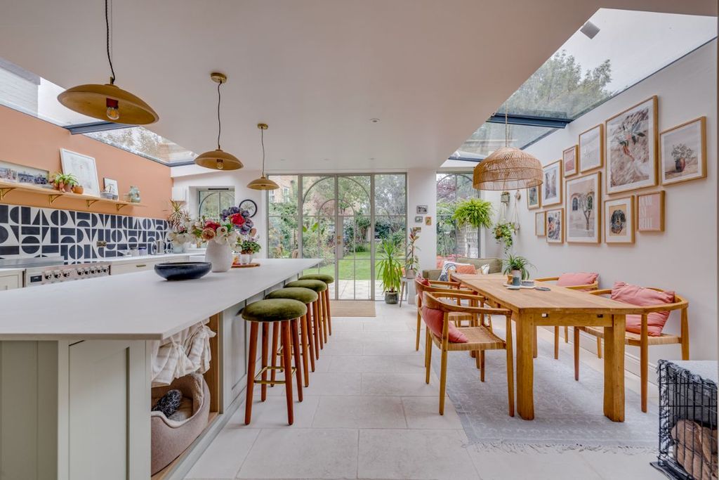 Property photo 1 of 26