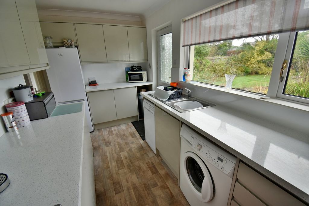 Property photo 3 of 21