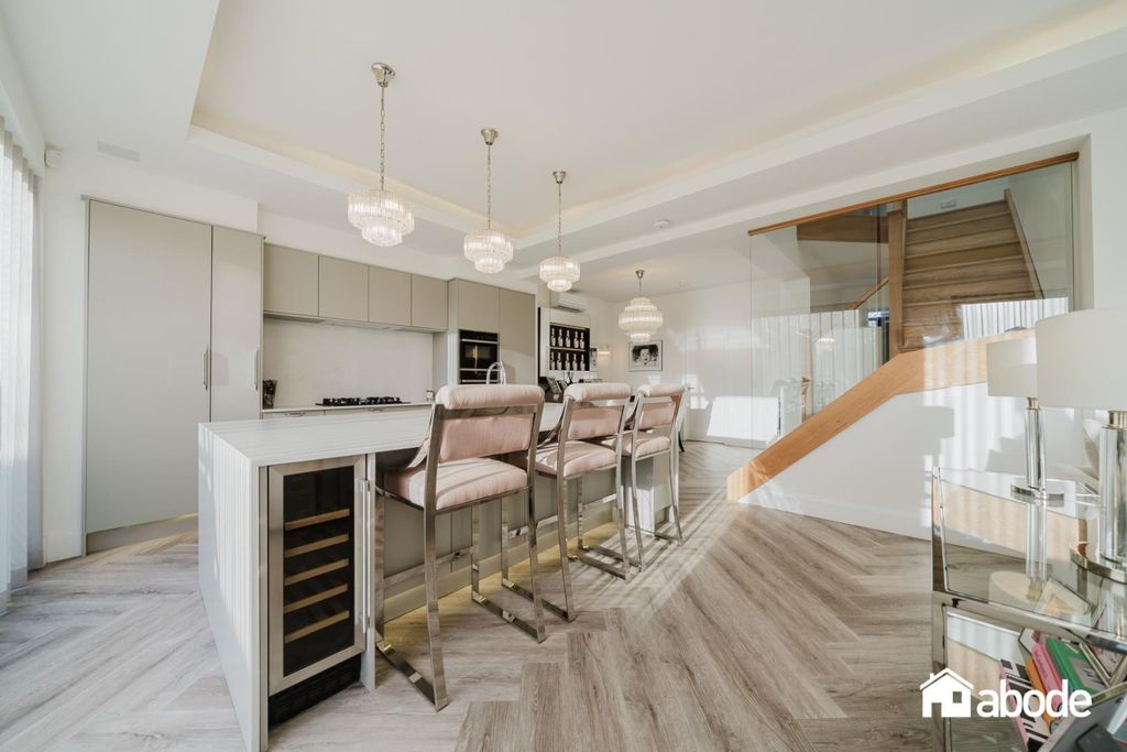 Property photo 3 of 31 Dsc04279-Hdr.Jpg