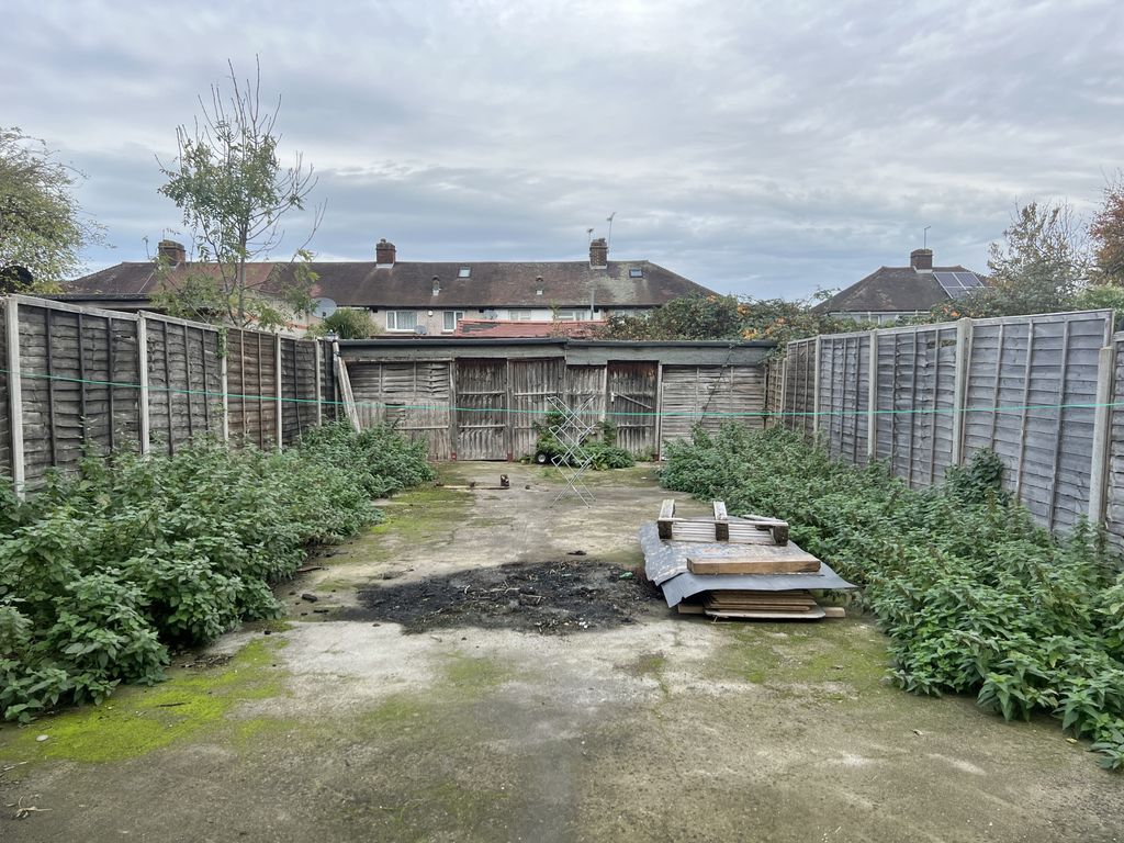 Property photo 3 of 7