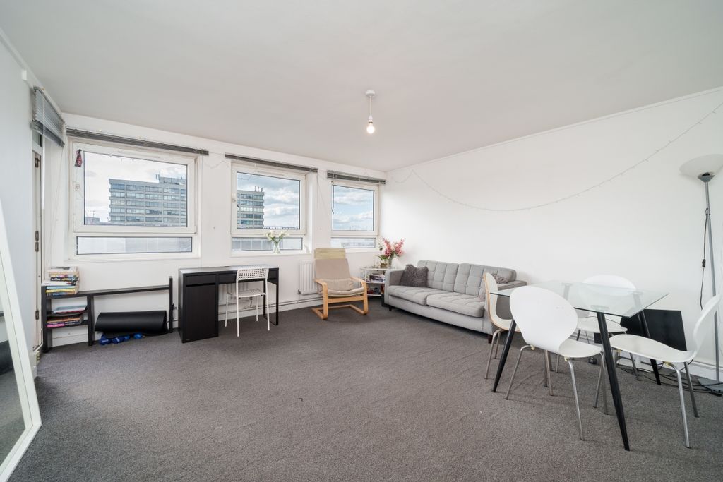 Property photo 1 of 8 Stangate 34 (08 O...