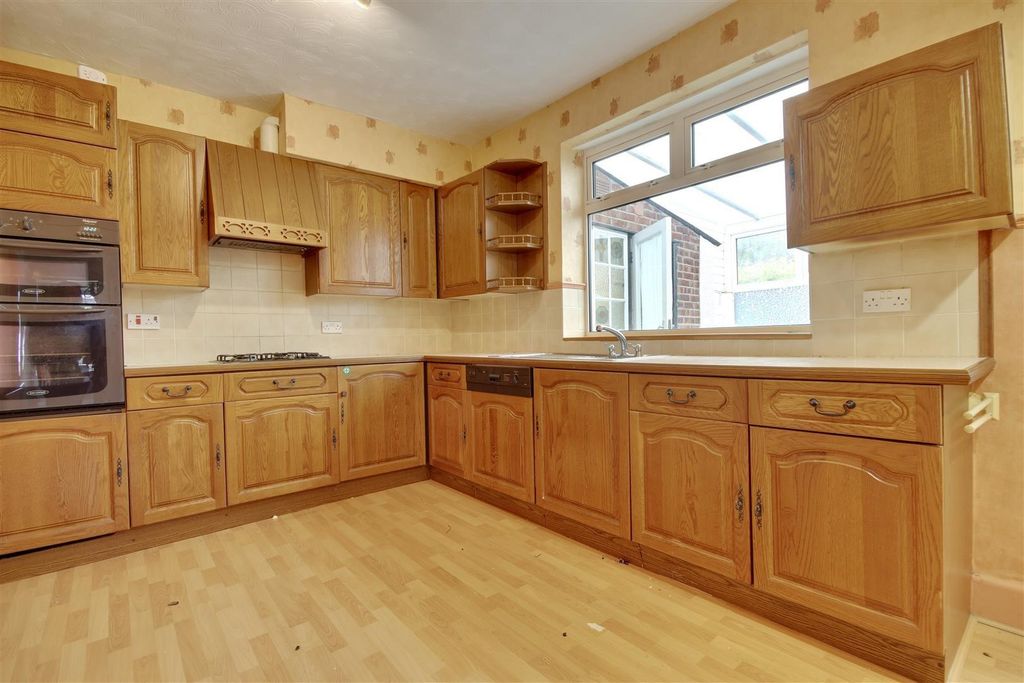 Property photo 2 of 26 Ekq7F0Wole2Argbejvp1Ww.Jpg