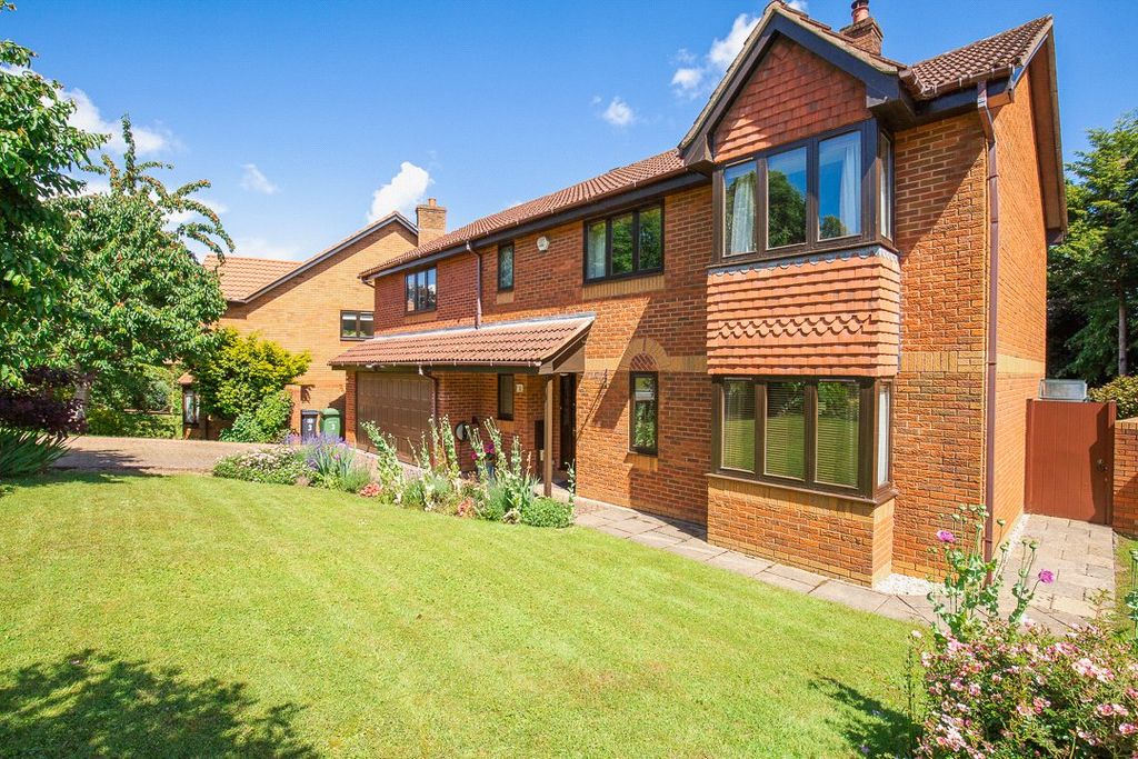 Property photo 1 of 25 Picture No. 06