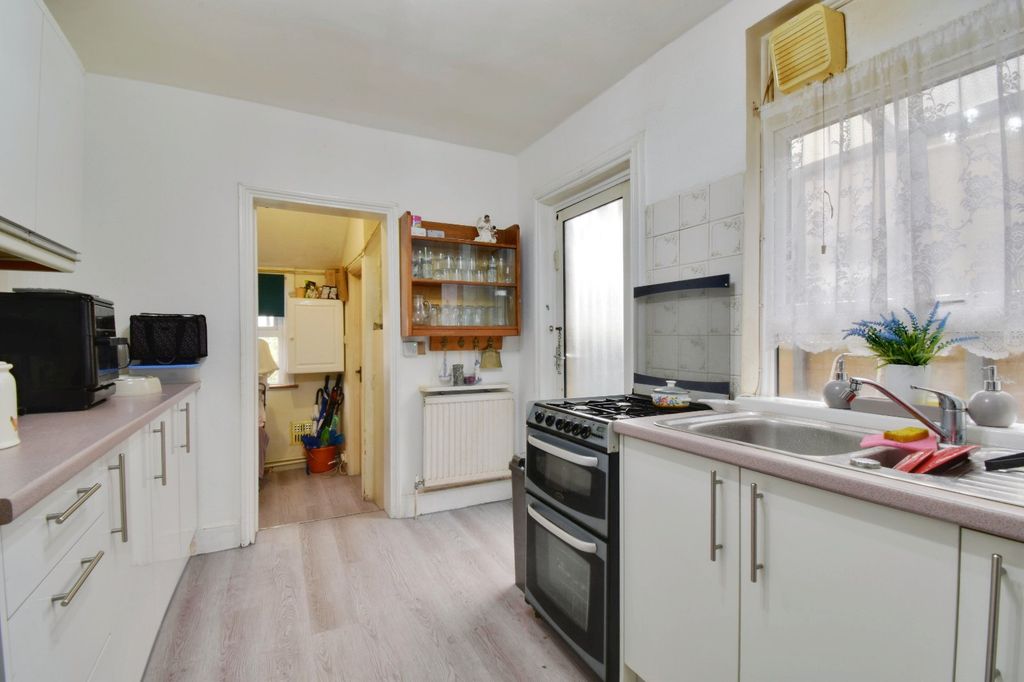 Property photo 3 of 10 Picture No. 08