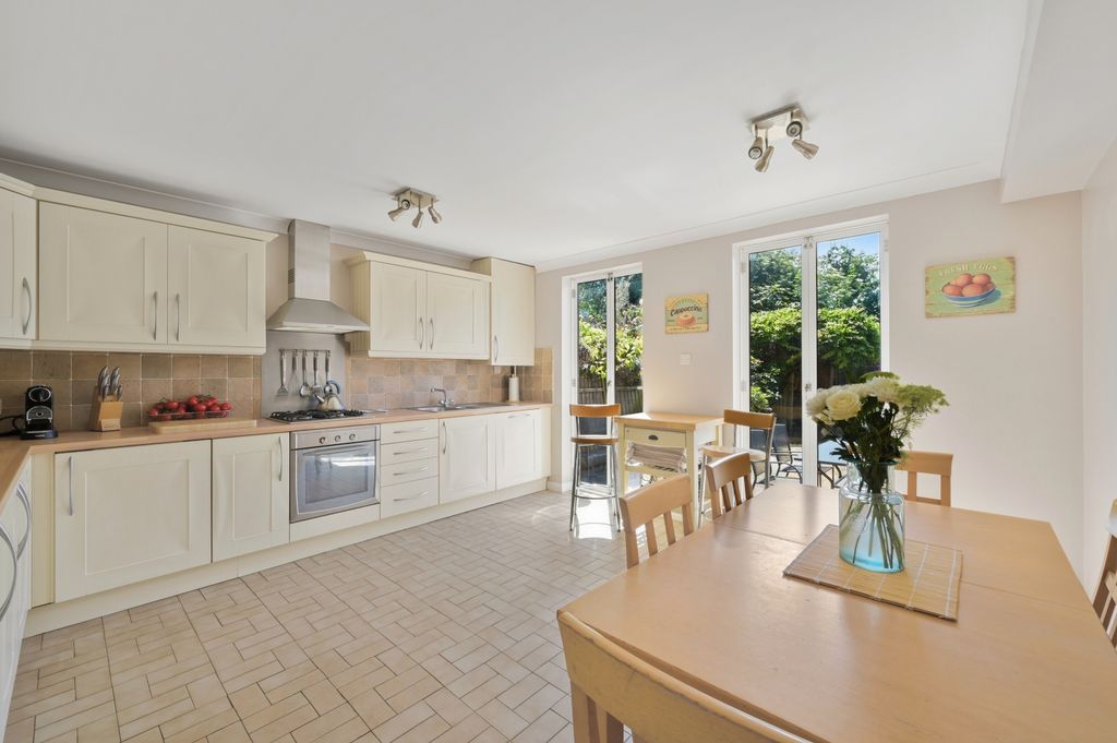Property photo 1 of 18 Picture No. 16