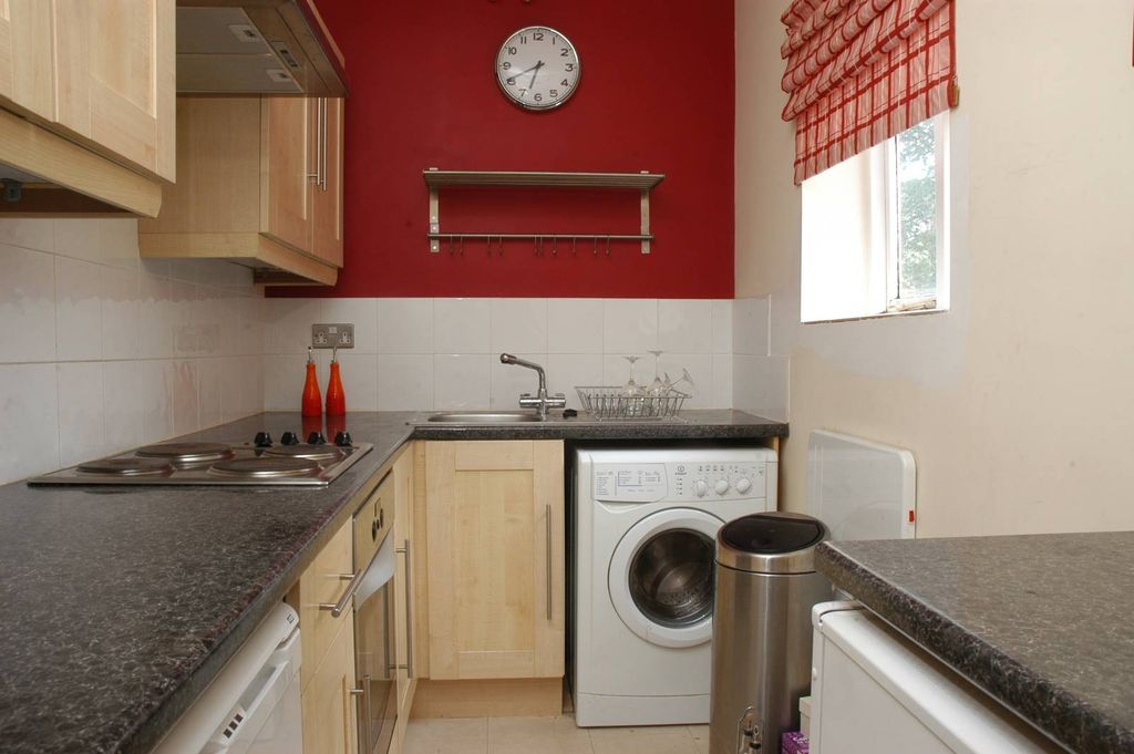 Property photo 3 of 5