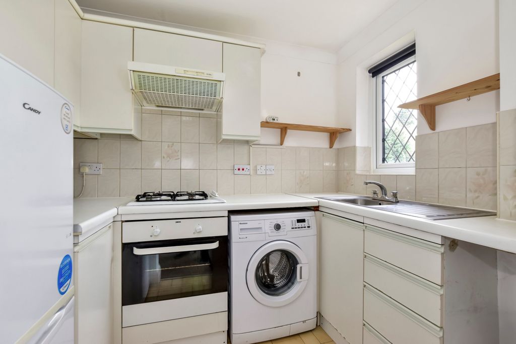 Property photo 2 of 18 Dsc_0396-Dsc_0397